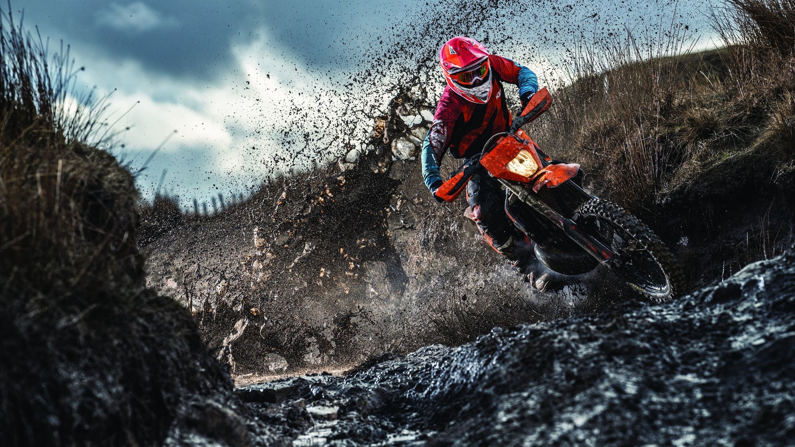 JIUYOU GAMING-“垒球赛：新都兴城赛场，胜利就在眼前！”